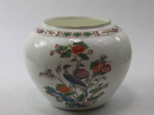 Wedgwood kutani crane bone - crane,