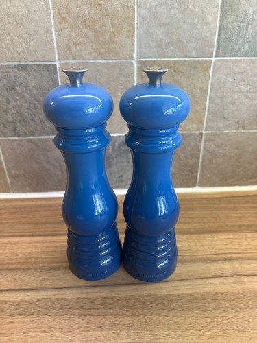 Creuset salt and pepper - le,