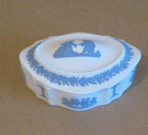 Wedgwood white blue jasper - white,