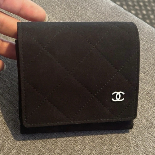 Chanel black quilted - chanel,