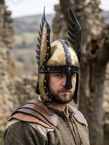 Winged templar helmet 18g - templar,