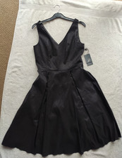Adrianna Papell Classic Black