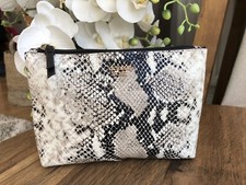 Victoria secret make bag - make, up