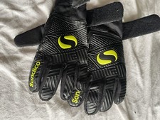 Sondico Goalkeeper Gloves in Black Size Large 