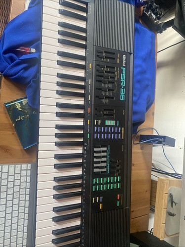 Retro yamaha keyboard psr - retro, l