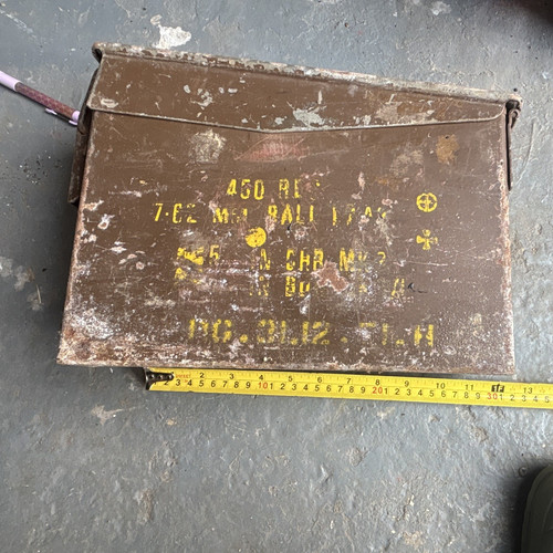 Ammunition box-