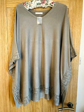 BNWT MALISSA J BEIGE