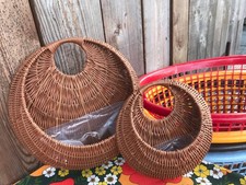 WICKER WALL POCKET PLANTER BASKETS FLAT BACK FARMHOUSE COUNTRY X 2