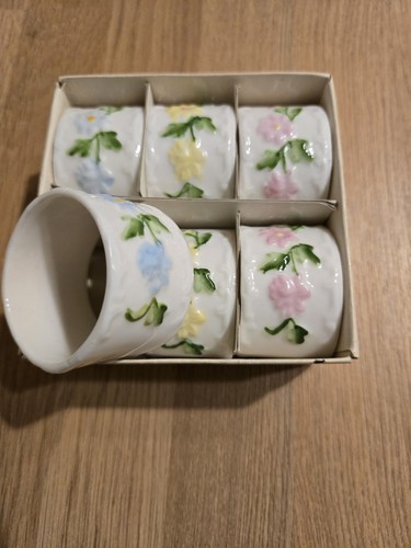Vintage ceramic floral napkin - ceramic,