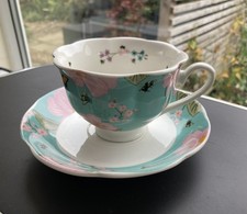 Lovely Bumble Bee Tea Co