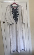 Moroccan Women’s White Linen