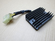 Kawasaki ZX-9R Ninja C2 1999 40,629 miles regulator rectifier (14654)