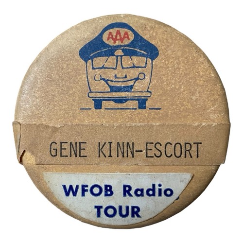 Rare wfob radio tour button - rare,