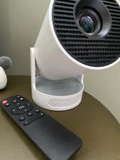 HY300 Ultra smart projector