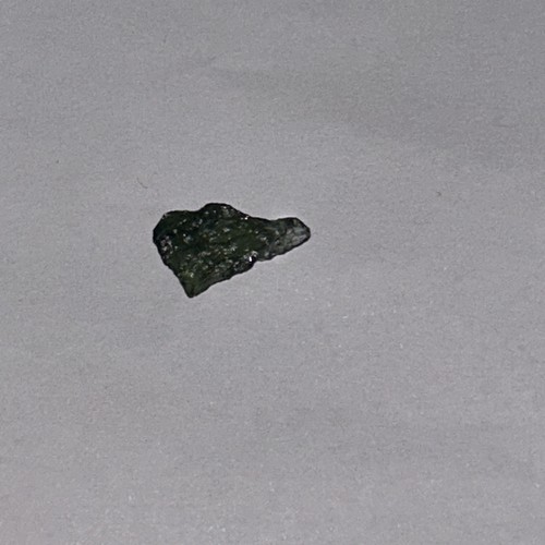 Raw moldavite crystal tektite - moldavite,