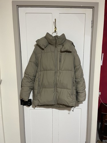 Zara size small puffer jacket - zara,