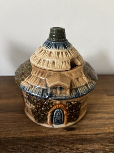 Vintage ceramic cottage ware - vintage,