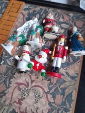 Christmas Decoration Ceramic Wood Cake Victorian Style