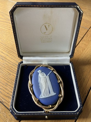 Antique wedgwood jasper ware - wedgwood,