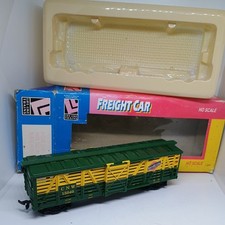 Life-Like Trains HO Scale Freight Car 8488 Stock Car CNW in Box