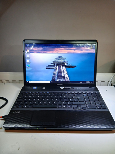 Sony vaio 9in laptop - 15-15.9in,