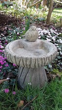 STONE GARDEN ROBIN BIRD BATH