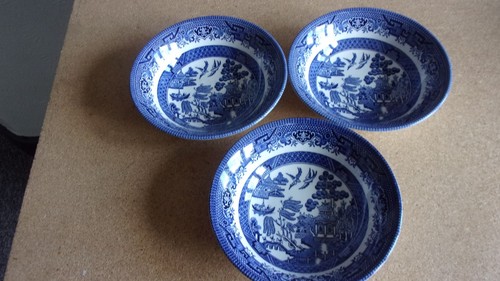 Set churchill china - set, x