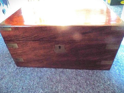 Figured mahogany writing slope - mahogany,