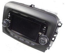 FIAT 500L CD RADIO MP3 PLAYER