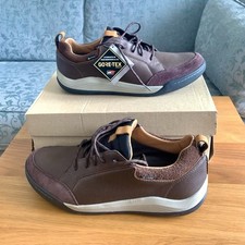CLARKS MENS GORETEX SHOES -