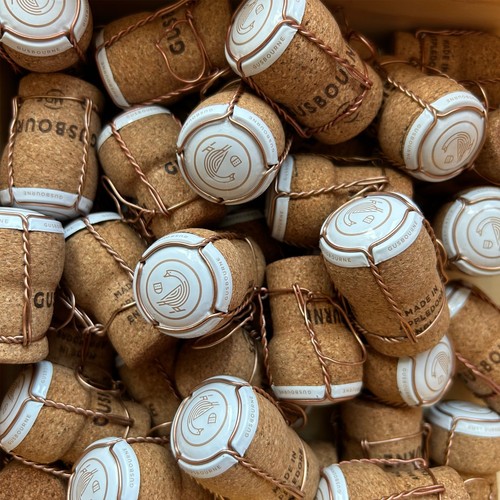 Used champagne sparkling - used, champagne/sparkling