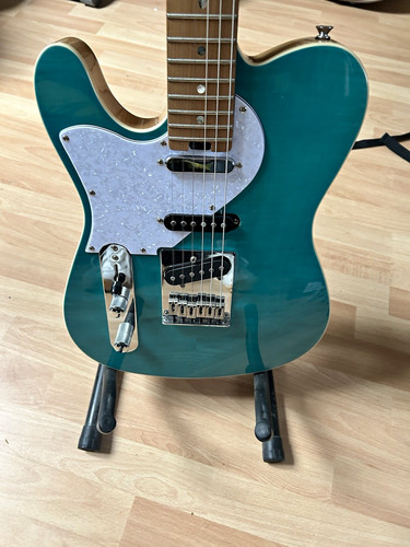Left handed aria pro 615 - left,