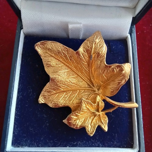Vintage jewellery exquisite - vintage,