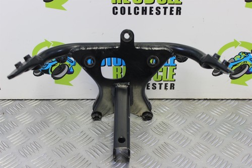 Yamaha yzf 4xv front - r1, stay