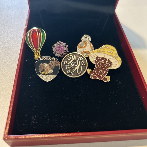 Vintage pin badge bundle - vintage,