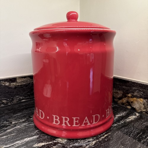 Vintage red bread - bread, bin