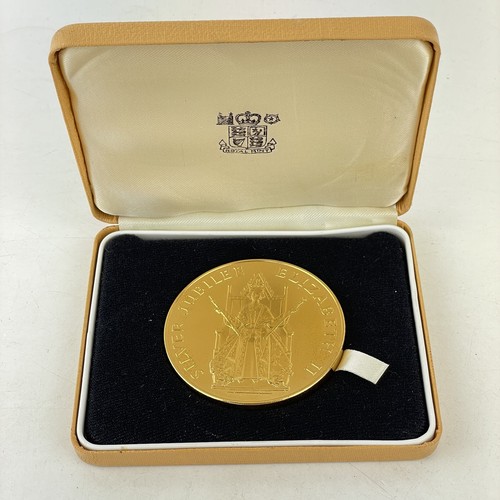 Queen elizabeth 1977 silver - ii,