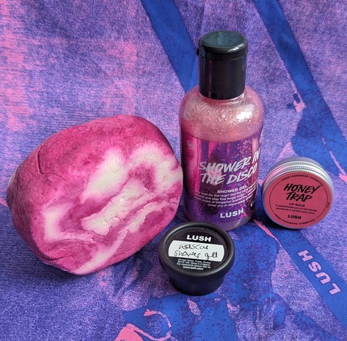 Lush bundle shower - shower, in