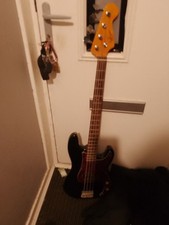 JIM DEACON 4 STRING TRANS BLACK BASS GUITAR