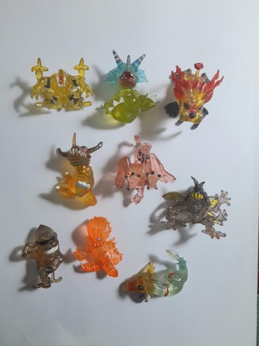 Digimon mini figures - mini,