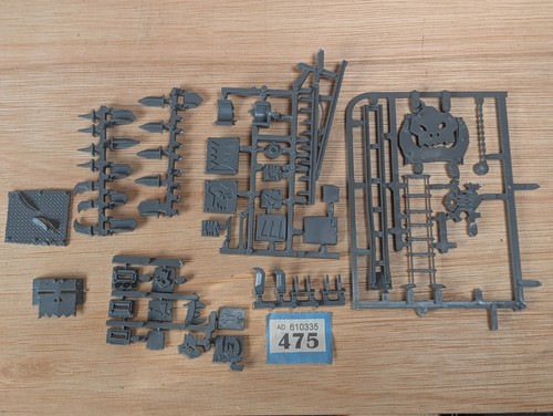 Ork stompa bits - bits,