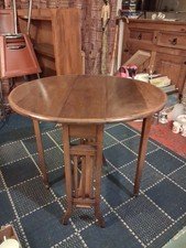 Vintage Pretty Dainty Small