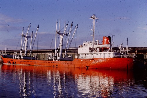 Shipping boat 35mm - boat,