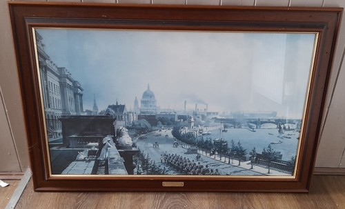 The embankment from somerset - embankment,