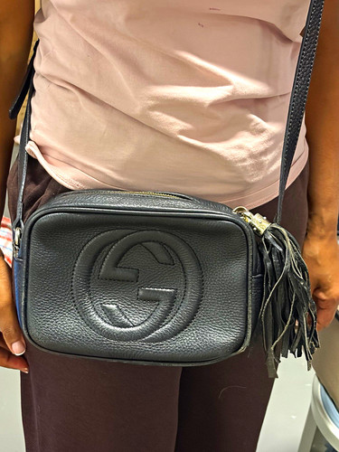 Gucci soho disco black pebbled - gucci,