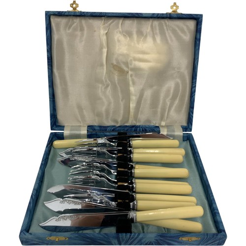 Vintage piece cased fish - cased,