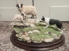 COUNTRY ARTISTS ‘Collecting the Straddlers’  SHEEP & DOG  SCULPTURE CA 904.