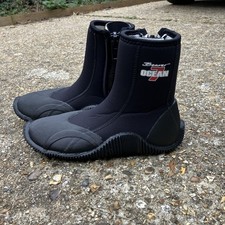 Beaver Ocean 7 Hard Soled Boots for Diving and Other Water Activities, Size UK 9