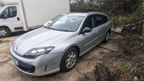 2009 renault laguna estate 0 - renault,
