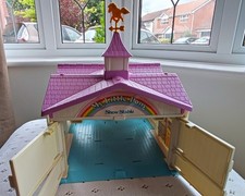 Vintage 1983 My Little Pony Hasbro Stable comes with G1 ponies and extras